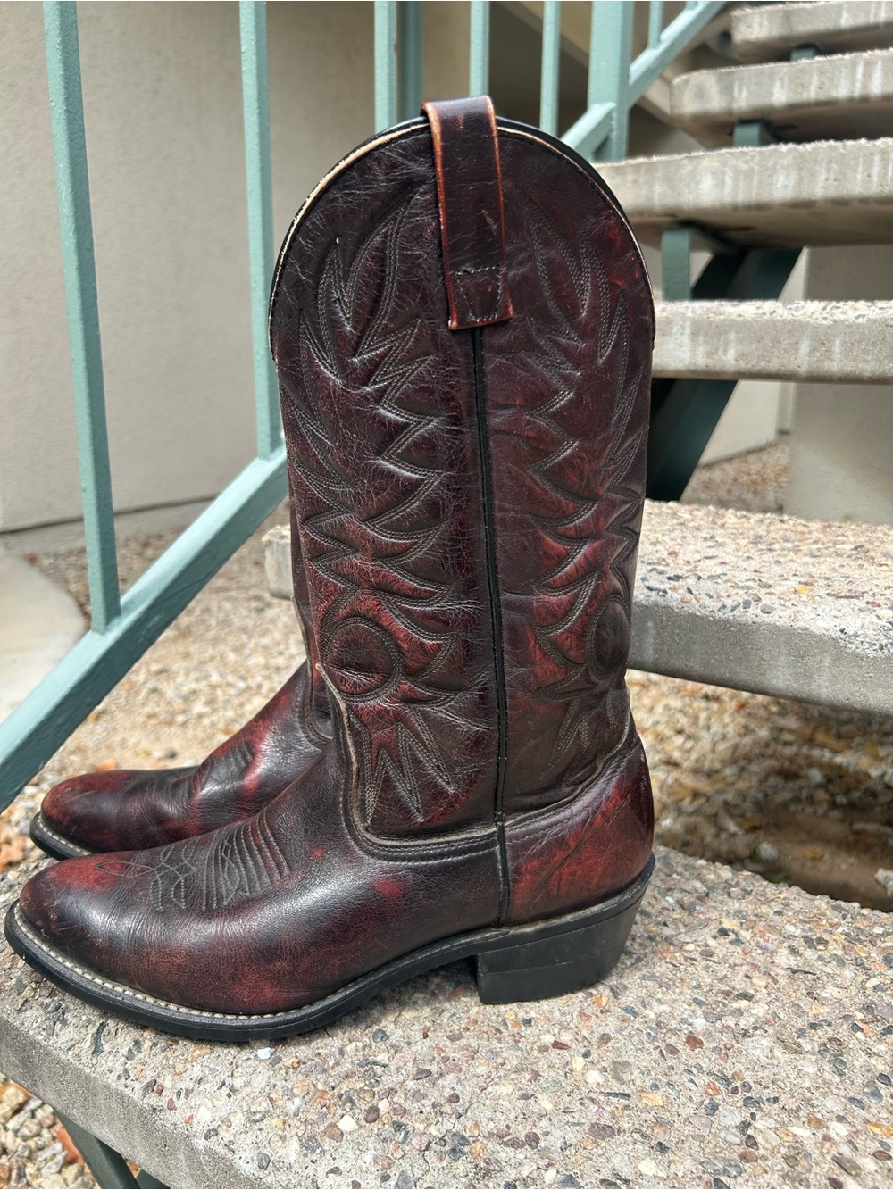 Ladies Distressed Brown burgundy highlights Western Leather Heeled Boots Offers?
